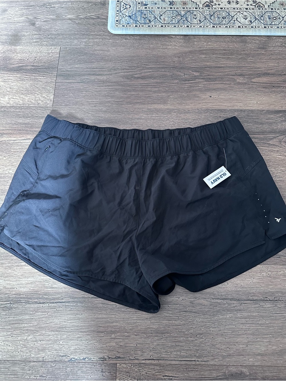Old Navy Black Athletic Performance Shorts XL NWT